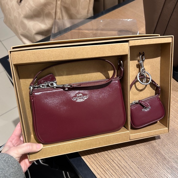 NWT💕Coach Boxed Shiny Nolita 19 Wristlet Bag & Charm Set Dark Red Gift CCK95